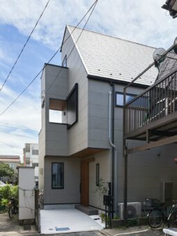 足立区大谷田5丁目の新築住宅｜外観（側面）